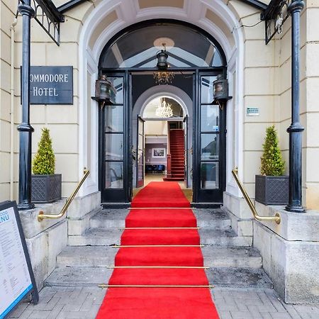 Commodore Hotel Cobh Extérieur photo
